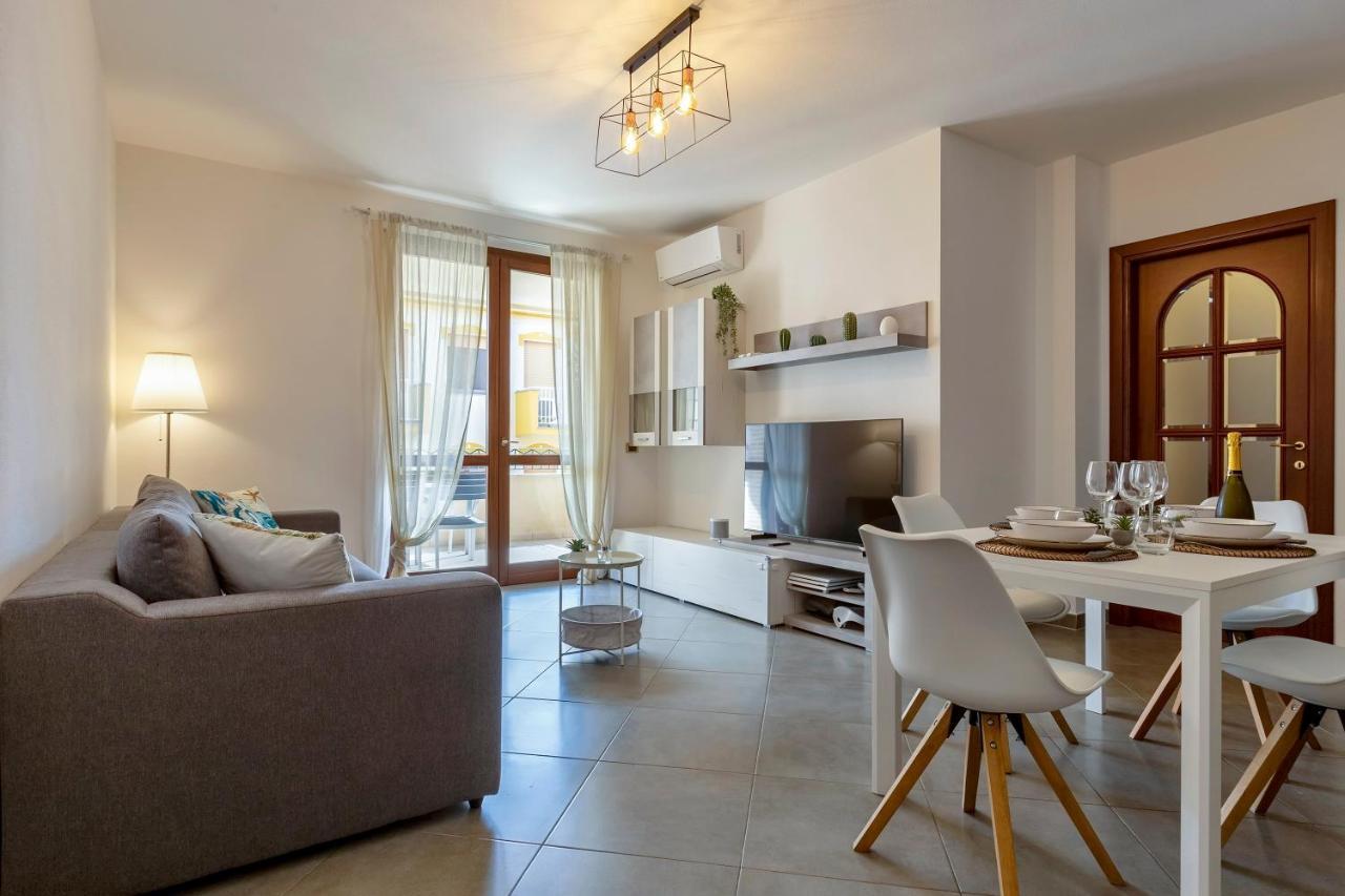 Apartment Emerald: A Due Passi Dal Mare.