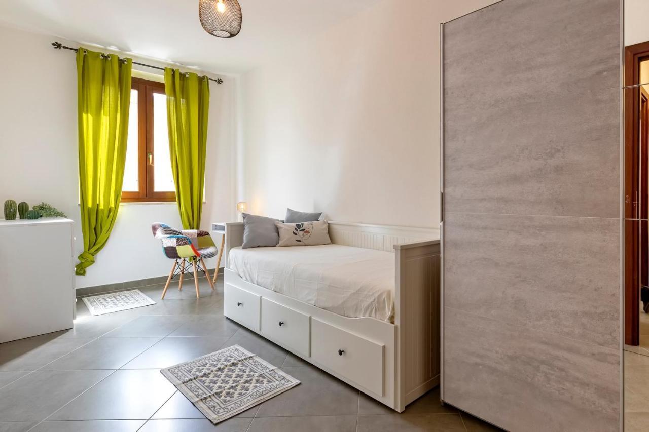 Apartment Emerald: A Due Passi Dal Mare. *