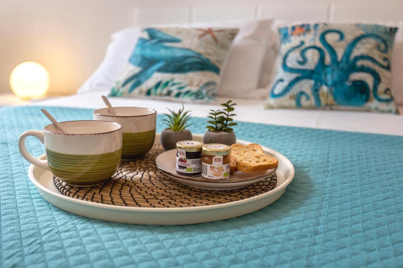 Apartment Emerald: A Due Passi Dal Mare.